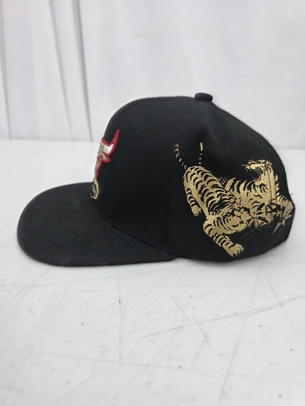 Mitchell & Ness Chicago Bulls Water Tiger HWC Adjustable Snapback Hat Cap Youth.